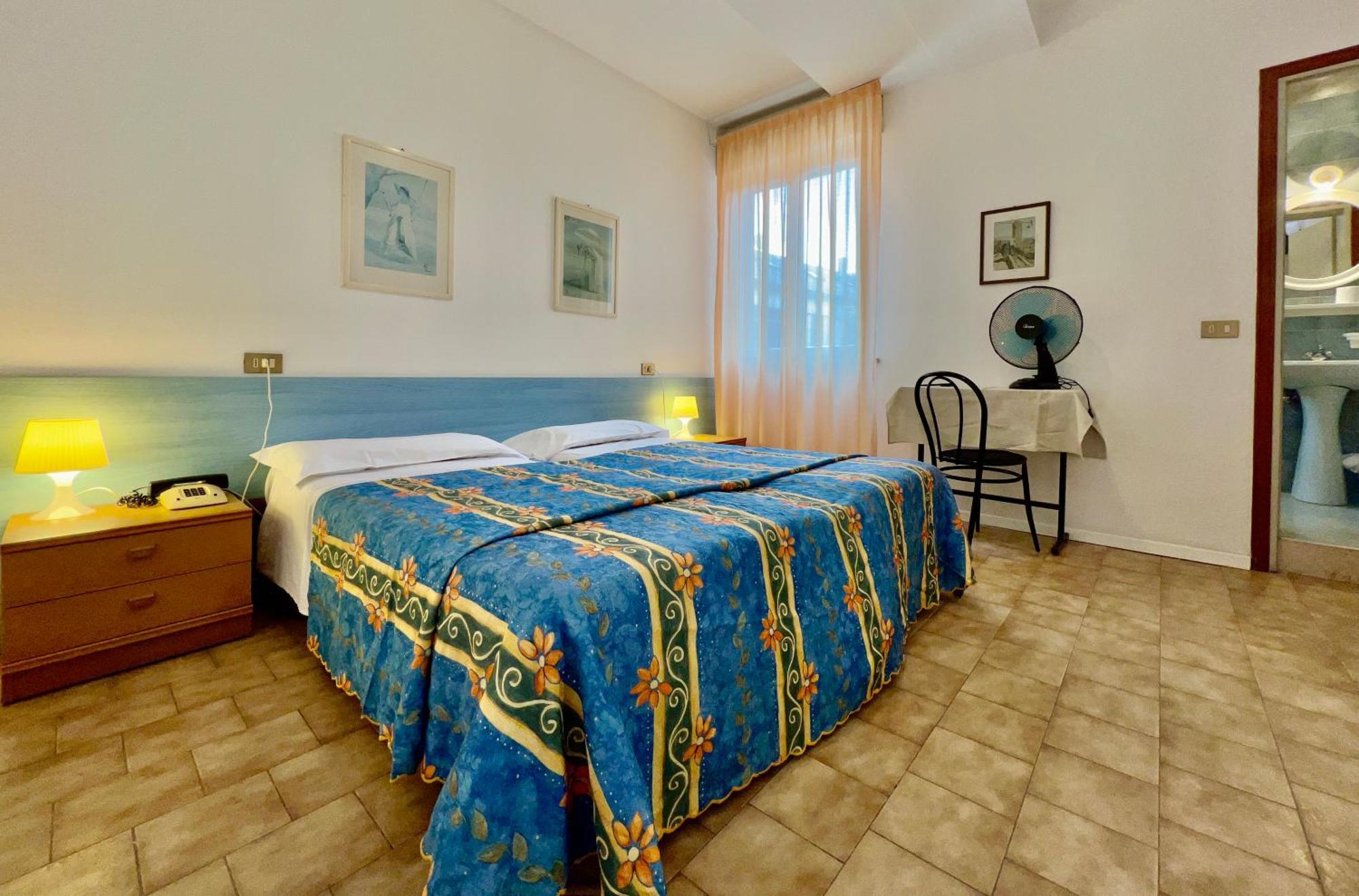 Hotel Myriam Lignano Sabbiadoro Extérieur photo