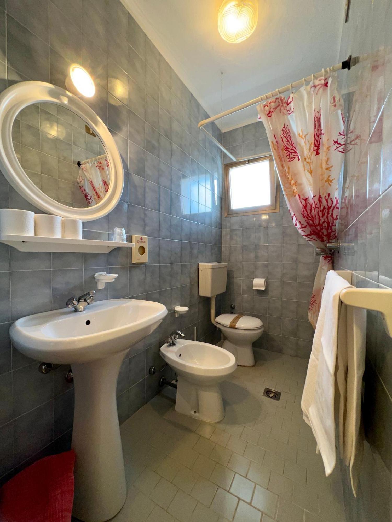 Hotel Myriam Lignano Sabbiadoro Extérieur photo