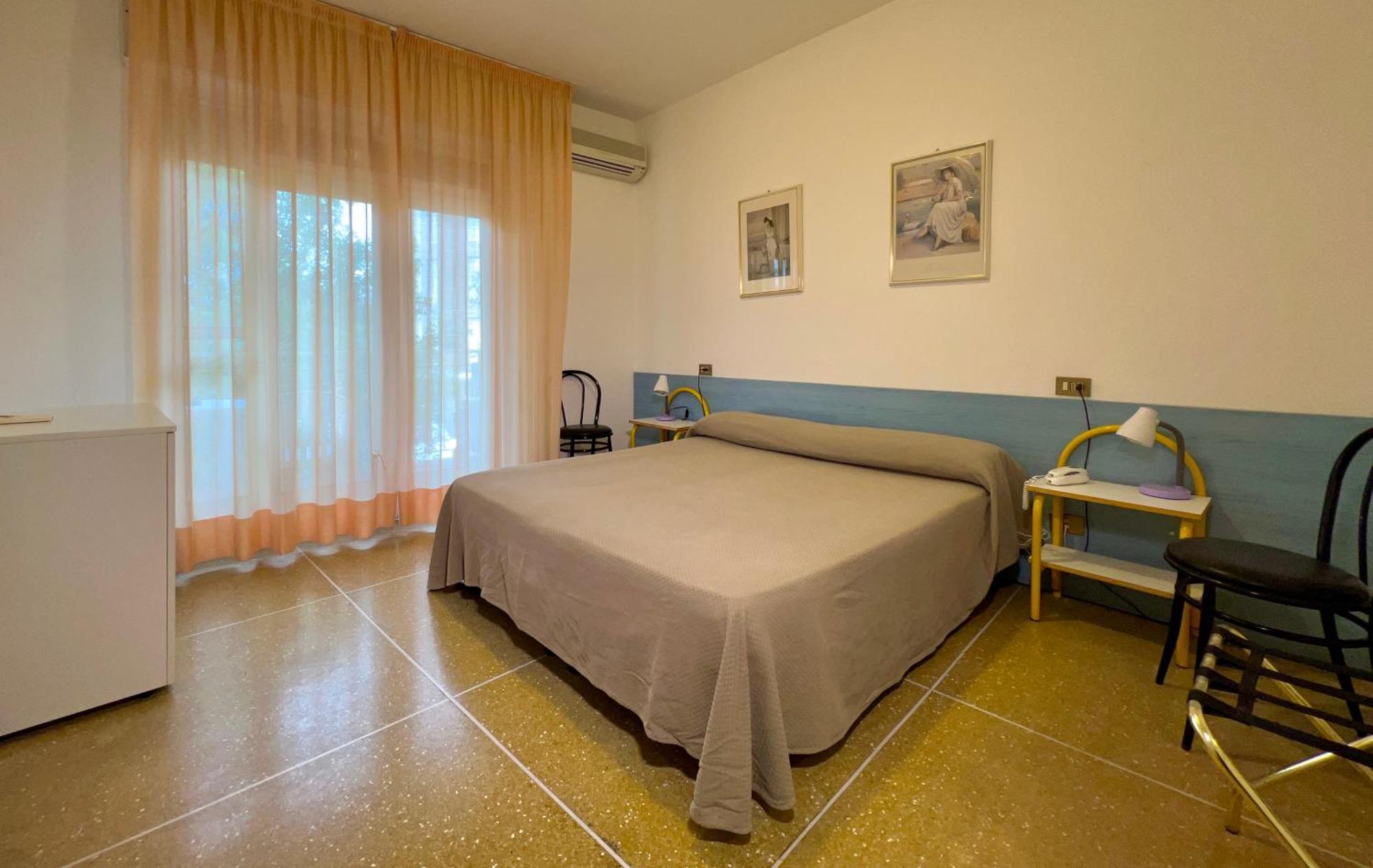 Hotel Myriam Lignano Sabbiadoro Extérieur photo