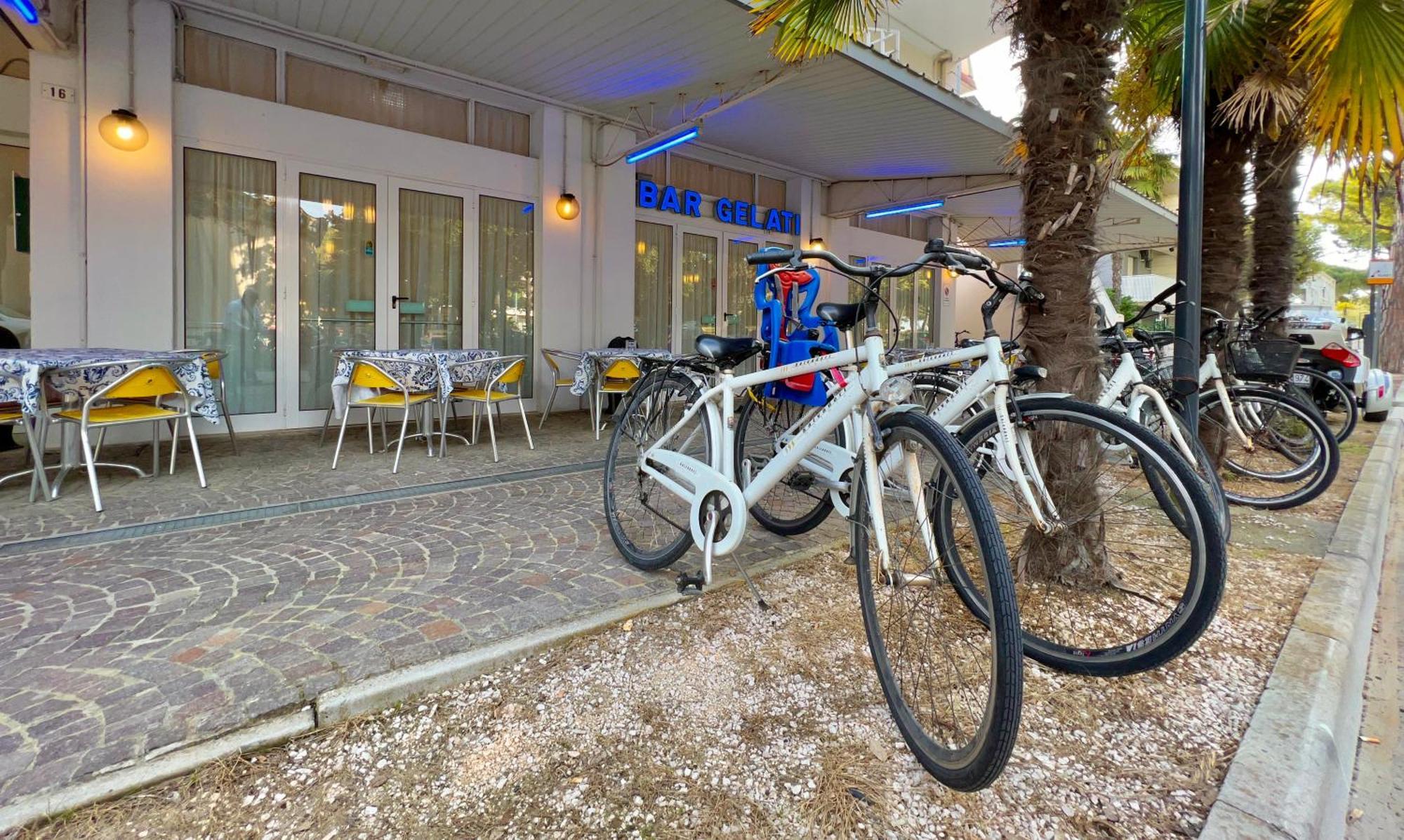 Hotel Myriam Lignano Sabbiadoro Extérieur photo